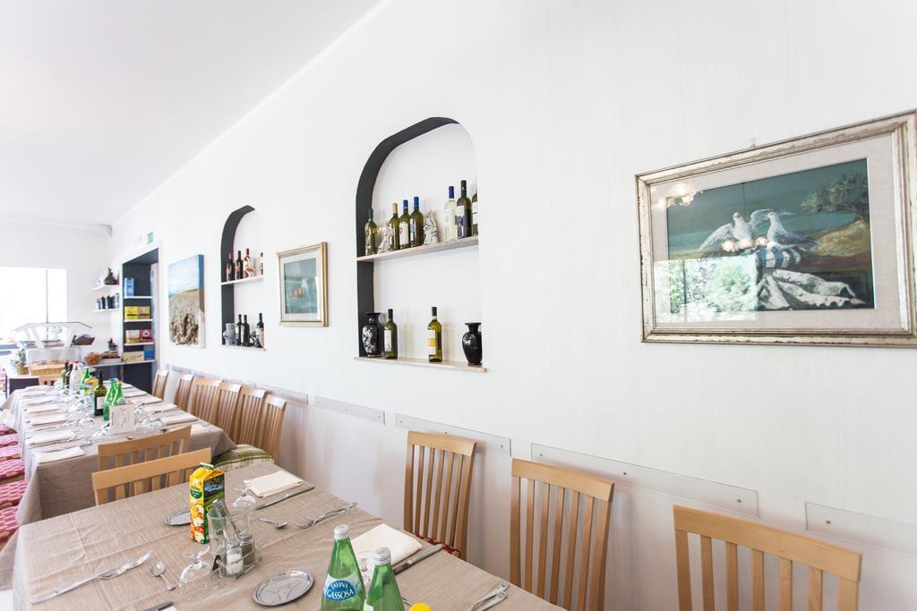 צ'סנטיקו Hotel Giamaika מראה חיצוני תמונה