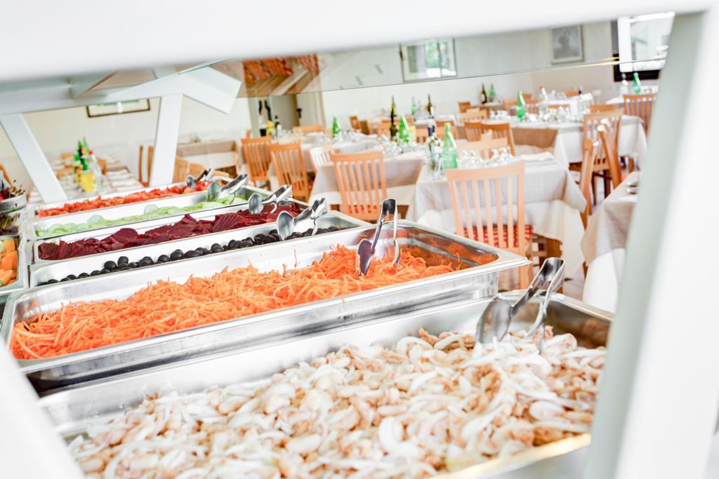 צ'סנטיקו Hotel Giamaika מראה חיצוני תמונה