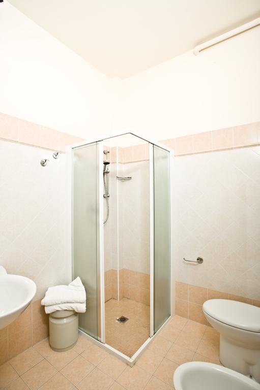 צ'סנטיקו Hotel Giamaika מראה חיצוני תמונה